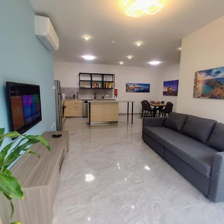 Deggies Apartments - Spacious, Modern Apartment! Naxxar Zewnętrze zdjęcie